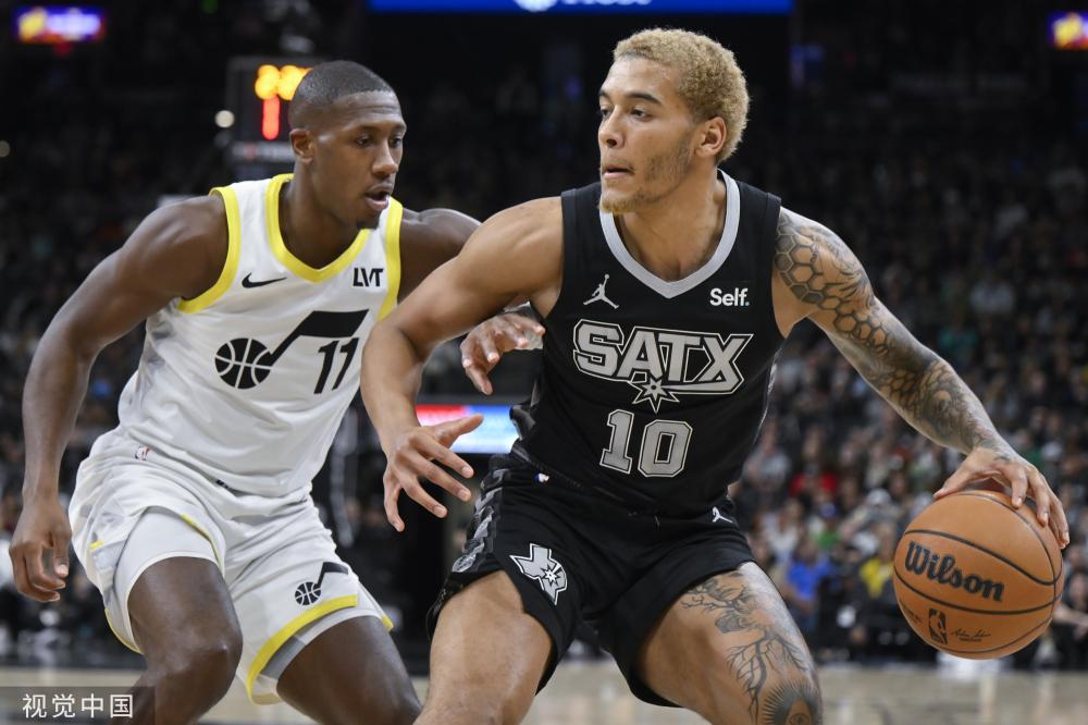 线队中崭露 线队中崭露