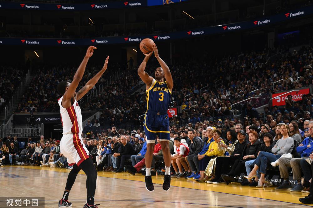 身价显得颇 身价显得颇