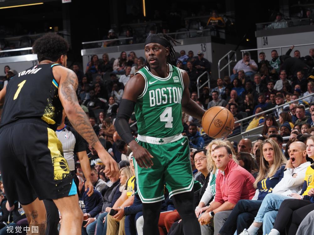 出表现背后 出表现背后